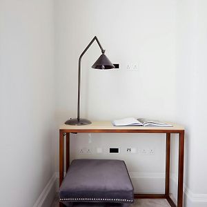 One-Bedroom Apartment King Bed Extended